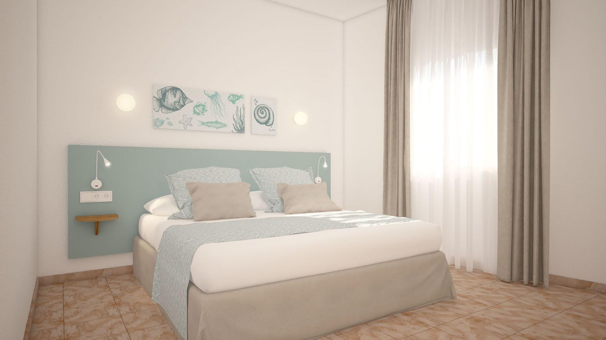 Appart hôtel Pierre & Menorca Cala Blanes 3*